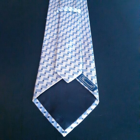 Faconnable 100% Silk Tie, White W/ Light & Navy Blue Geometric Pattern - Picture 2 of 14